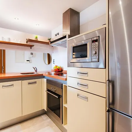 Higueron Luxury Apartment *