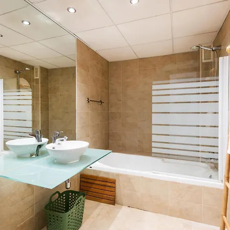 Higueron Luxury Apartment *